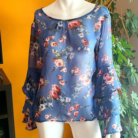 Floral Blouse - Picture 1 of 4